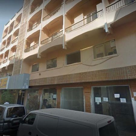 Deira Partition room Dubai Exterior foto